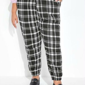 Calça Xadrez Preta com Elástico Plus Size