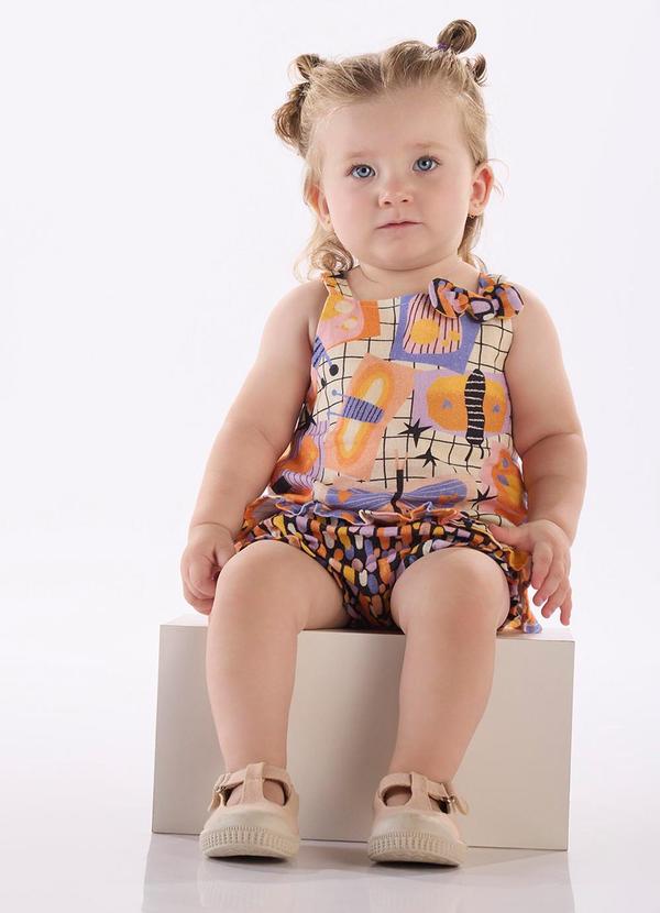 Conjunto Bebê com Bata e Calcinha Branco