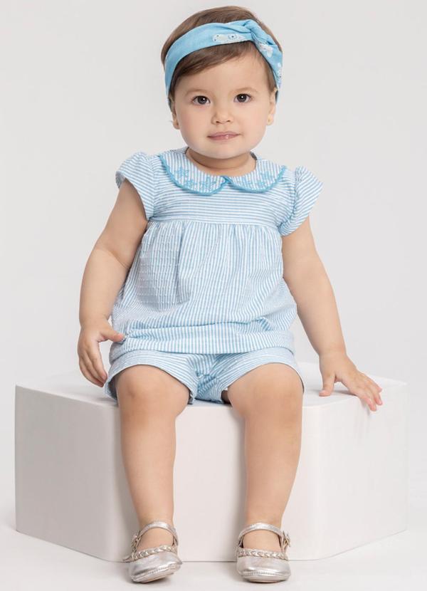 Conjunto Listrado com Blusa e Shorts Azul