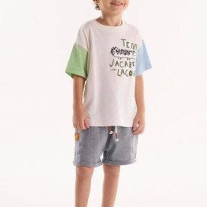 Conjunto com Camiseta e Short Bege