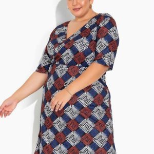Vestido Geométrico Azul Transpassado Plus Size